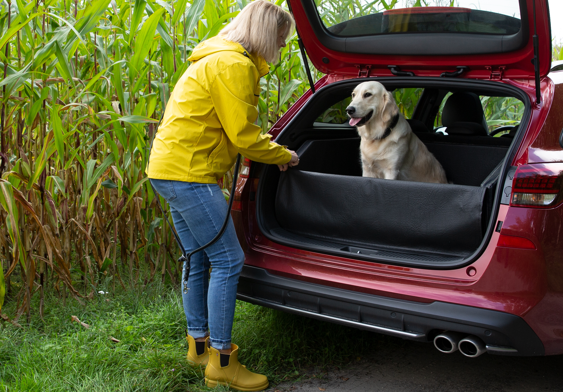 Autohundebett Travel Bed Nero - Braun mit Anschnallsystem und Visco 90 x 70 cm